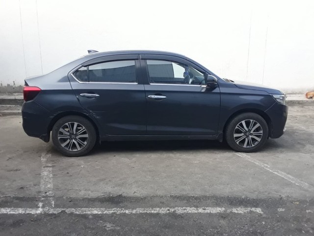 Second-hand 2023 Honda Amaze 2nd Gen VX BSVI for sale in Meerut-1