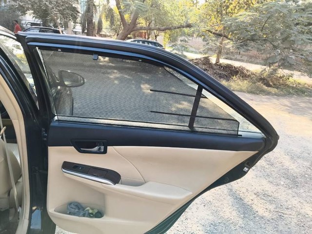 Second-hand 2015 Toyota Camry Hybrid for sale in Rohtak-5