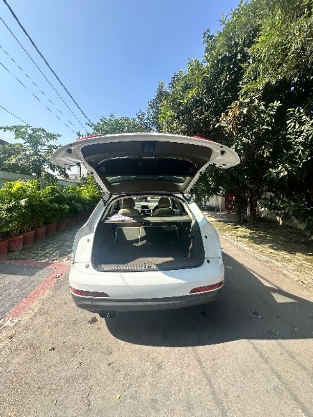 Second-hand 2013 Audi Q3 2.0 TDI for sale in Dehradun-10