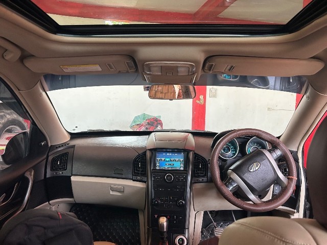 Second-hand 2017 Mahindra XUV500 W10 2WD for sale in Patna-5