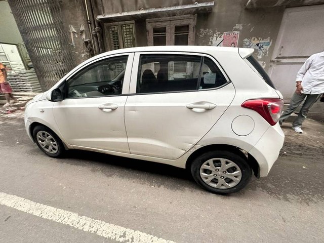 Second-hand 2017 Hyundai Grand i10 Magna for sale in Ludhiana-2