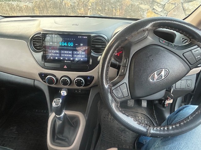 Second-hand 2016 Hyundai Grand i10 Sportz for sale in Jaipur-2