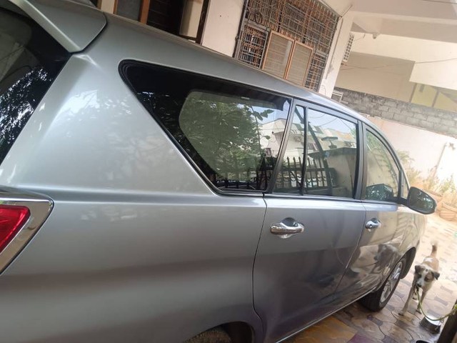Second-hand 2017 Toyota Innova Crysta 2.4 G MT BSIV for sale in Secunderabad-6