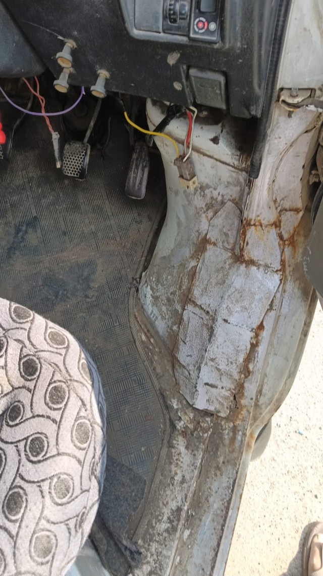 Second-hand 2013 Maruti Eeco 5 Seater AC BSIV for sale in Rajkot-4