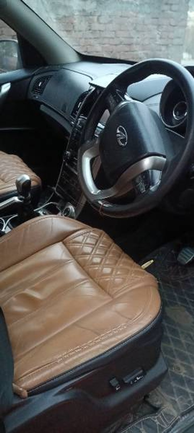 Mahindra XUV500 W11 FWD Diesel Second-hand 2018 Mahindra XUV500 W11 FWD Diesel for sale in Gopalganj-3