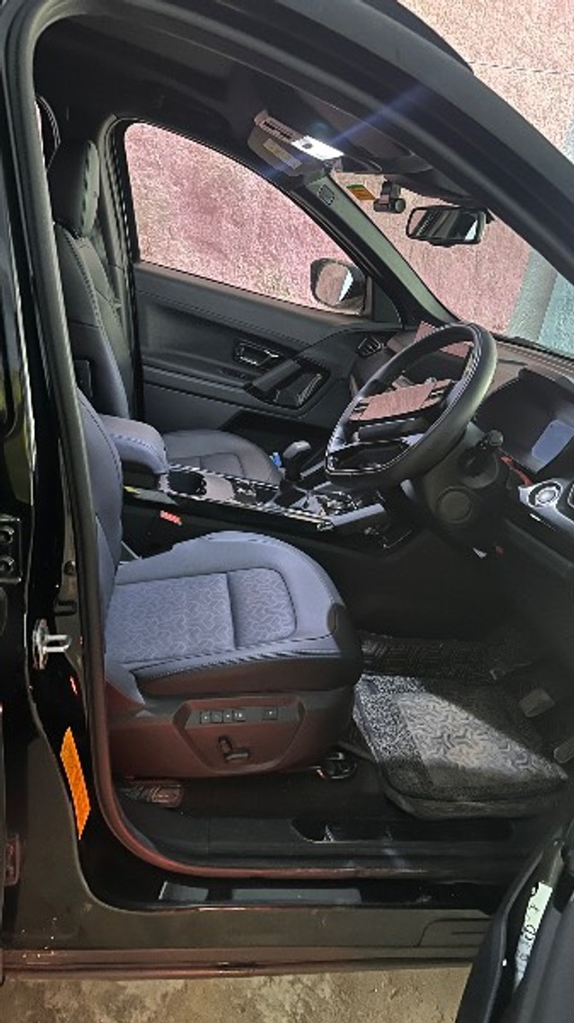 Tata Safari Accomplished Dark Second-hand 2025 Tata Safari Accomplished Dark for sale in Jamshedpur-3