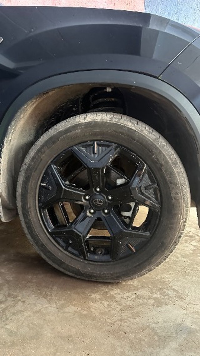 Tata Safari Accomplished Dark Second-hand 2025 Tata Safari Accomplished Dark for sale in Jamshedpur-4