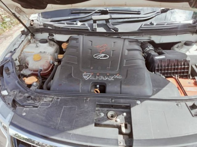 Second-hand 2019 Mahindra XUV500 W11 FWD Diesel for sale in Kamrup-8