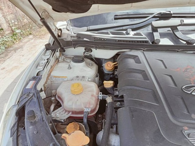 Second-hand 2019 Mahindra XUV500 W11 FWD Diesel for sale in Kamrup-13