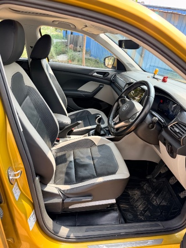 Second-hand 2023 Volkswagen Taigun 1.0 TSI Topline AT BSVI for sale in Raichur-2