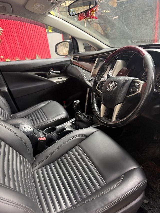 Second-hand 2016 Toyota Innova 2.5 G (Diesel) 7 Seater BS IV for sale in Mohali-2