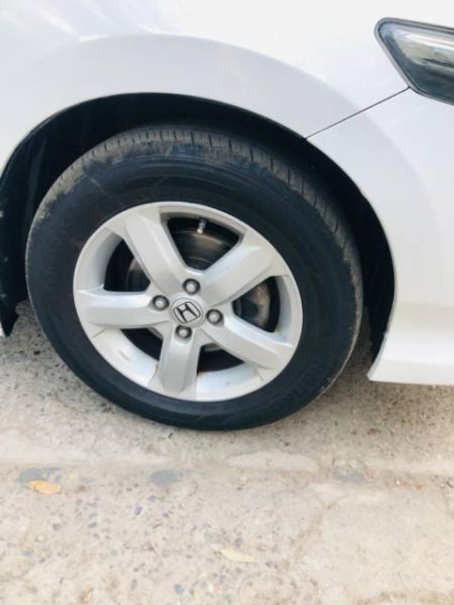 Second-hand 2011 Honda City 1.5 V MT for sale in Muzaffarnagar-3