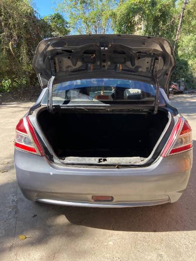 Second-hand 2013 Maruti Swift Dzire ZDI for sale in Dhar-6