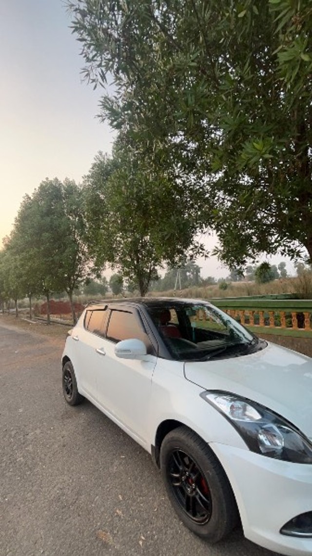 Second-hand 2011 Maruti Swift VDI for sale in Vizianagaram-3