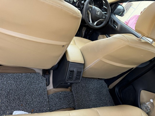 Second-hand 2015 Honda City i DTEC VX for sale in Hassan-5