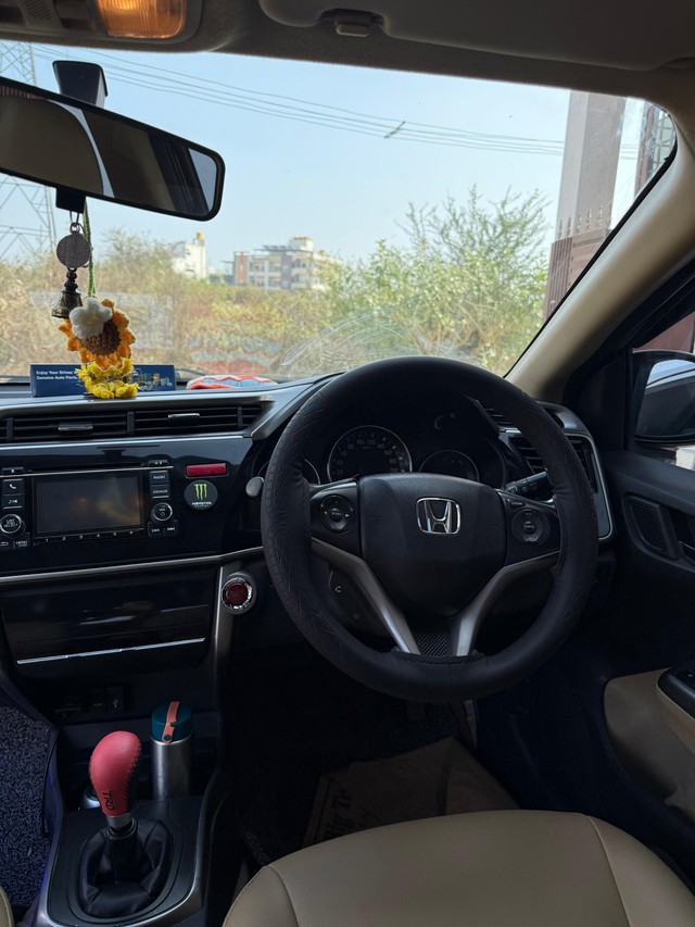 Second-hand 2015 Honda City i DTEC VX for sale in Hassan-7