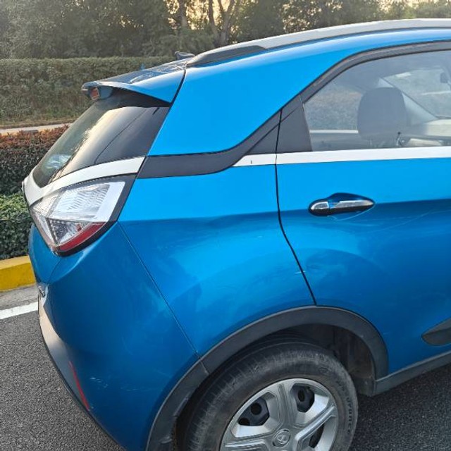 Second-hand 2019 Tata Nexon 1.2 Revotron XT Plus for sale in New Delhi-3