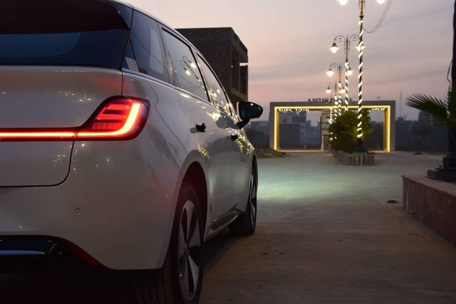 Second-hand 2025 MG Windsor EV Essence for sale in Hanumangarh-11