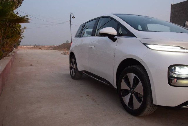 Second-hand 2025 MG Windsor EV Essence for sale in Hanumangarh-9