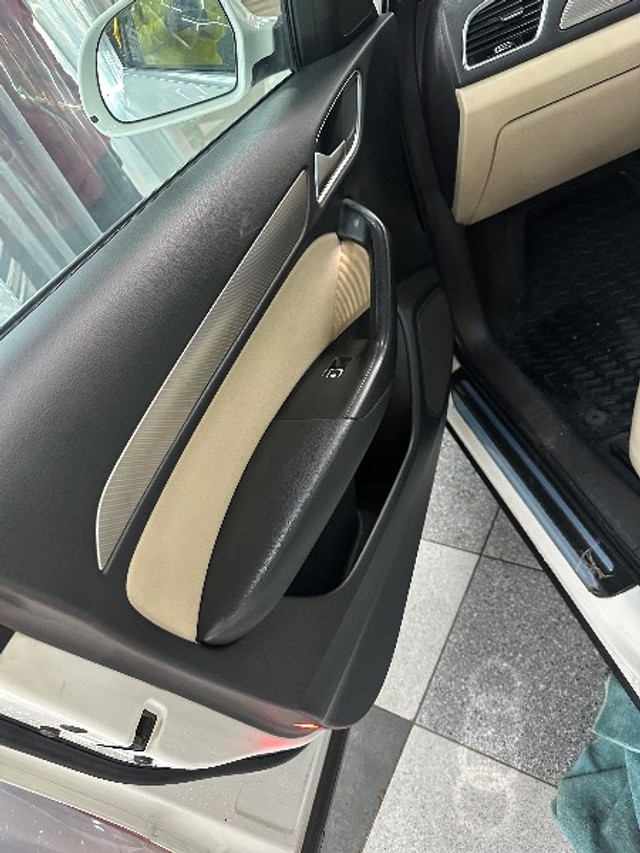 Second-hand 2017 Audi Q3 35 TDI Quattro Premium Plus for sale in Mohali-14