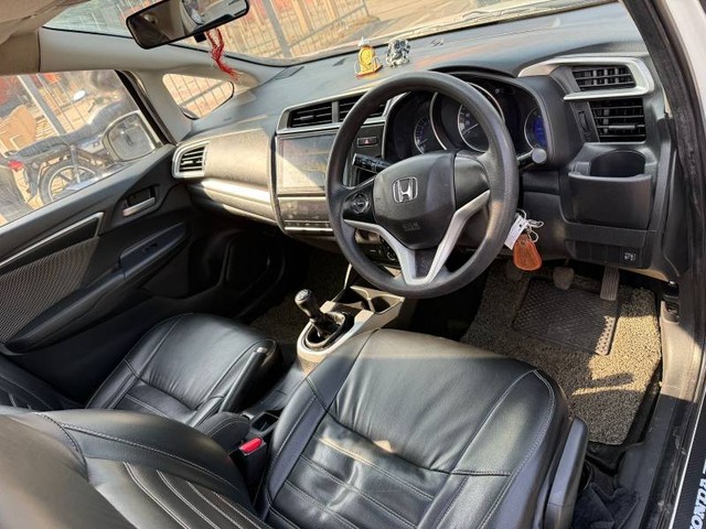 Second-hand 2018 Honda WR-V i-VTEC VX for sale in New Delhi-8