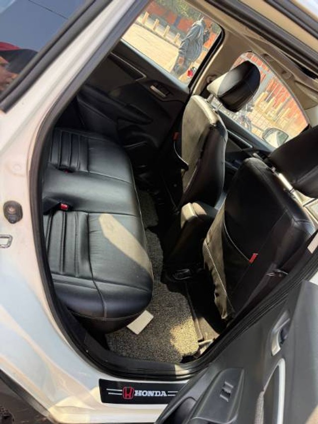 Second-hand 2018 Honda WR-V i-VTEC VX for sale in New Delhi-7