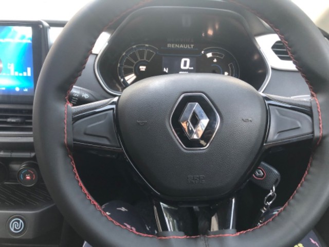 Second-hand 2021 Renault Kiger RXL AMT for sale in Porbandar-7