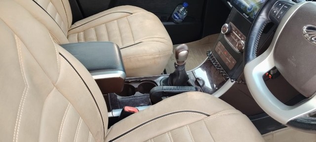 Second-hand 2014 Mahindra XUV500 W8 FWD for sale in Lucknow-6