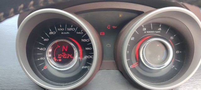 Second-hand 2014 Mahindra XUV500 W8 FWD for sale in Lucknow-3