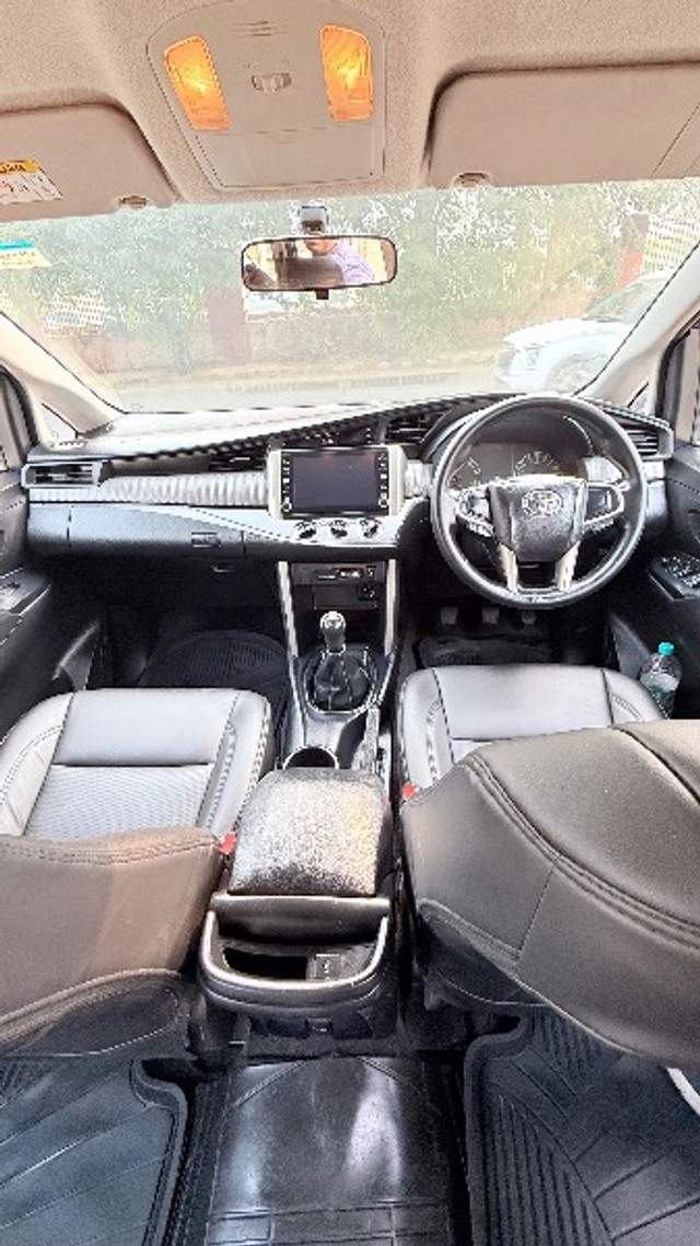 Second-hand 2022 Toyota Innova Crysta 2.4 G 7 STR for sale in New Delhi-6