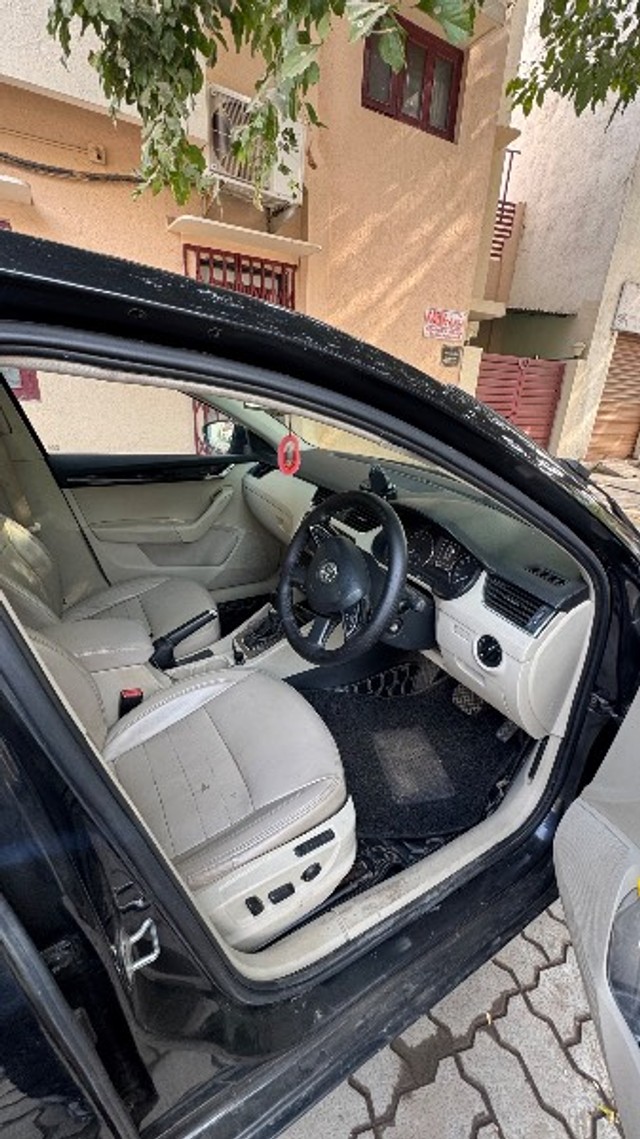 Second-hand 2015 Skoda Octavia Elegance 1.8 TSI AT for sale in Rajkot-6