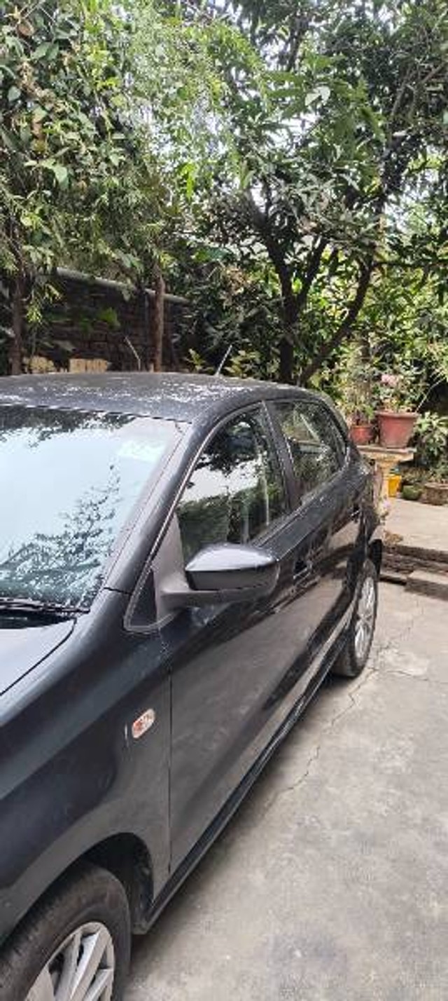 Second-hand 2015 Volkswagen Polo 1.2 MPI Highline for sale in Dehradun-3