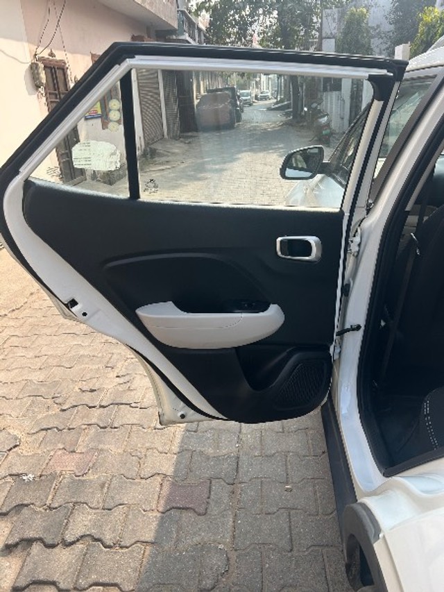 Second-hand 2022 Hyundai Venue S BSVI for sale in Meerut-5