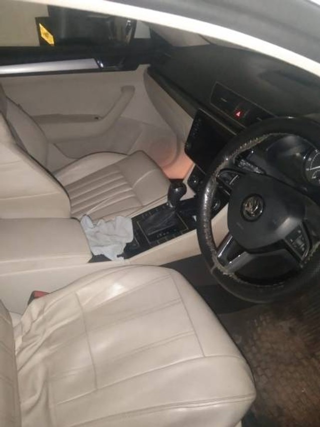 Second-hand 2019 Skoda Superb Style 1.8 TSI MT for sale in Mumbai-5