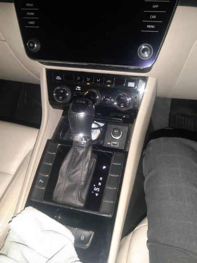 Second-hand 2019 Skoda Superb Style 1.8 TSI MT for sale in Mumbai-2