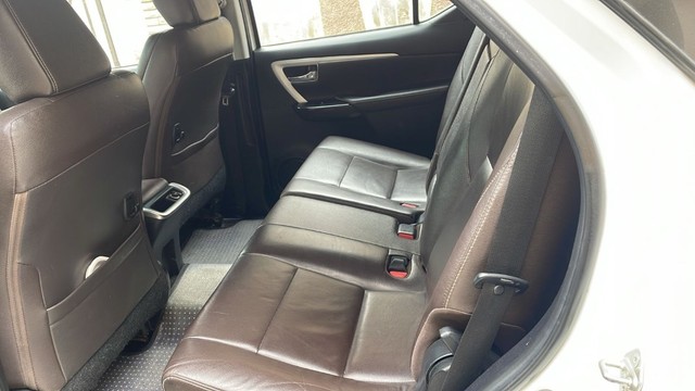 Second-hand 2018 Toyota Fortuner 2.8 2WD AT BSIV for sale in Phagwara-4