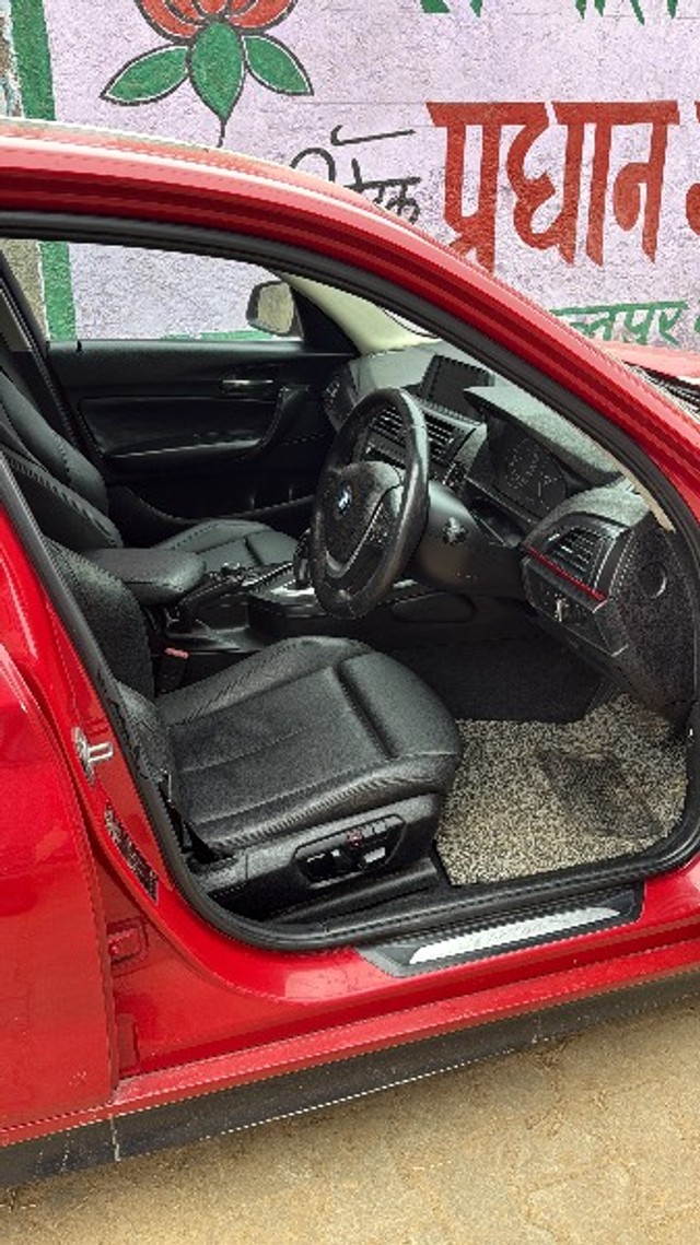 Second-hand 2015 BMW 1 Series 118d Base for sale in Ghaziabad-6