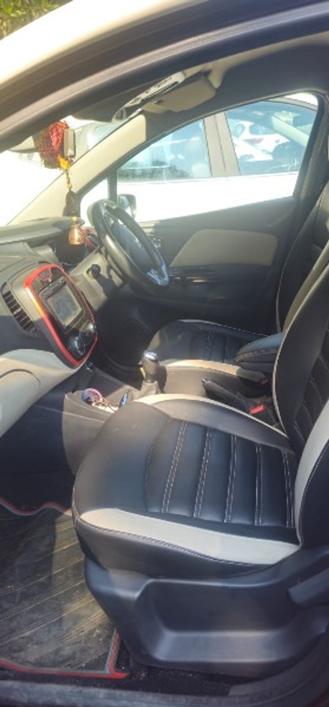 Second-hand 2018 Renault Captur 1.5 Petrol RXT for sale in Vadodara-2