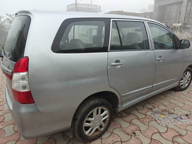 Second-hand 2016 Toyota Innova 2.5 G (Diesel) 7 Seater BS IV for sale in Karnal-8
