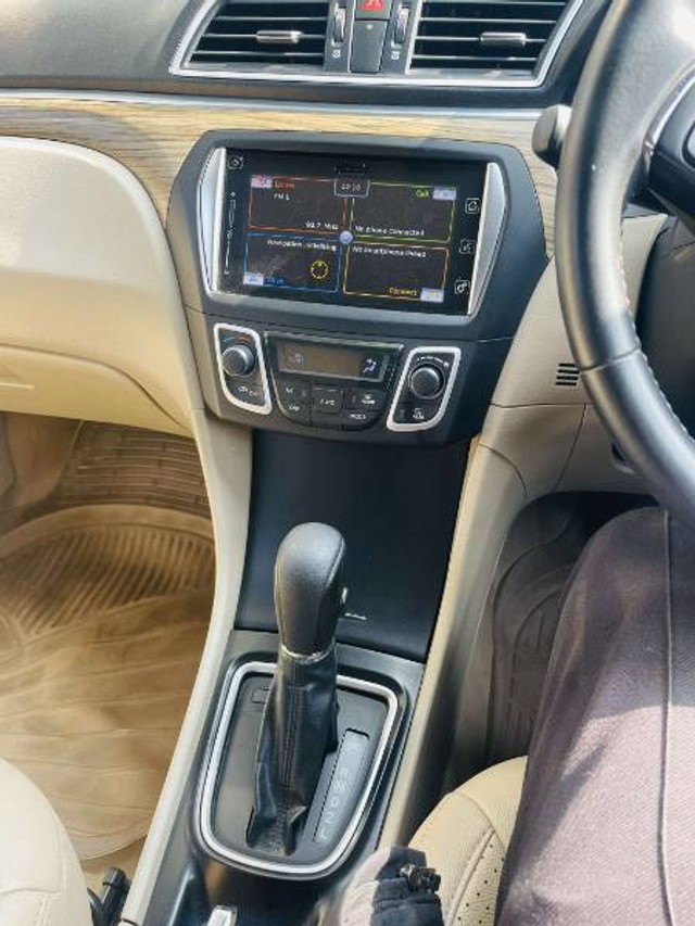 Second-hand 2019 Maruti Ciaz Alpha Automatic BSIV for sale in Agra-11