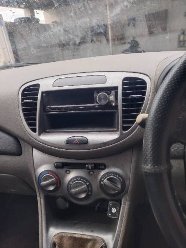 Second-hand 2011 Hyundai i10 Magna for sale in Rajkot-7