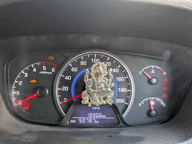 Second-hand 2016 Hyundai Grand i10 CRDi Sportz for sale in Aurangabad-2