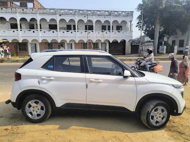 Second-hand 2022 Hyundai Venue S BSVI for sale in Gorakhpur-1