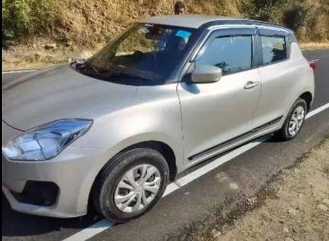 Second-hand 2018 Maruti Swift VXI for sale in Dharamshala-2