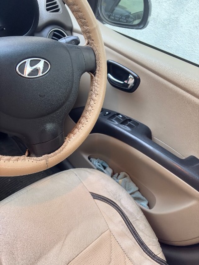 Second-hand 2012 Hyundai i10 Magna for sale in Rajkot-7