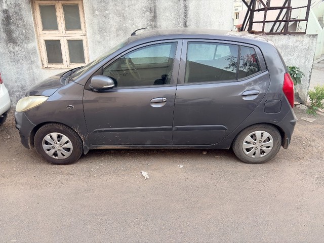 Second-hand 2012 Hyundai i10 Magna for sale in Rajkot-1