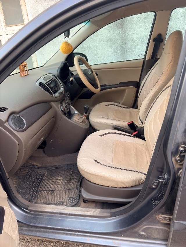 Second-hand 2012 Hyundai i10 Magna for sale in Rajkot-5