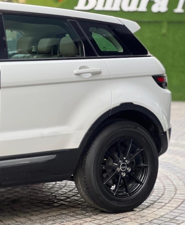Second-hand 2013 Land Rover Range Rover Evoque 2.2L Dynamic for sale in Amritsar-4