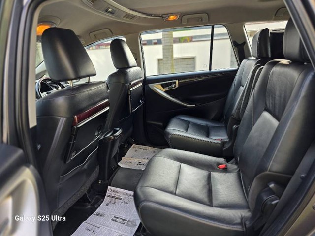 Toyota Innova Crysta 2.4 ZX MT BSIV Second-hand 2018 Toyota Innova Crysta 2.4 ZX MT BSIV for sale in Chikmagalur-4