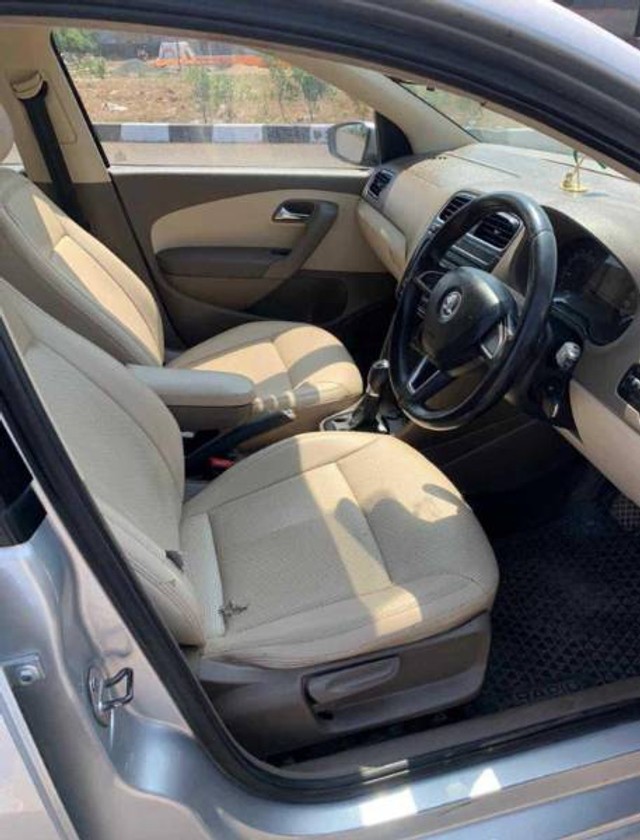 Second-hand 2016 Skoda Rapid 1.5 TDI AT Ambition for sale in Surat-4